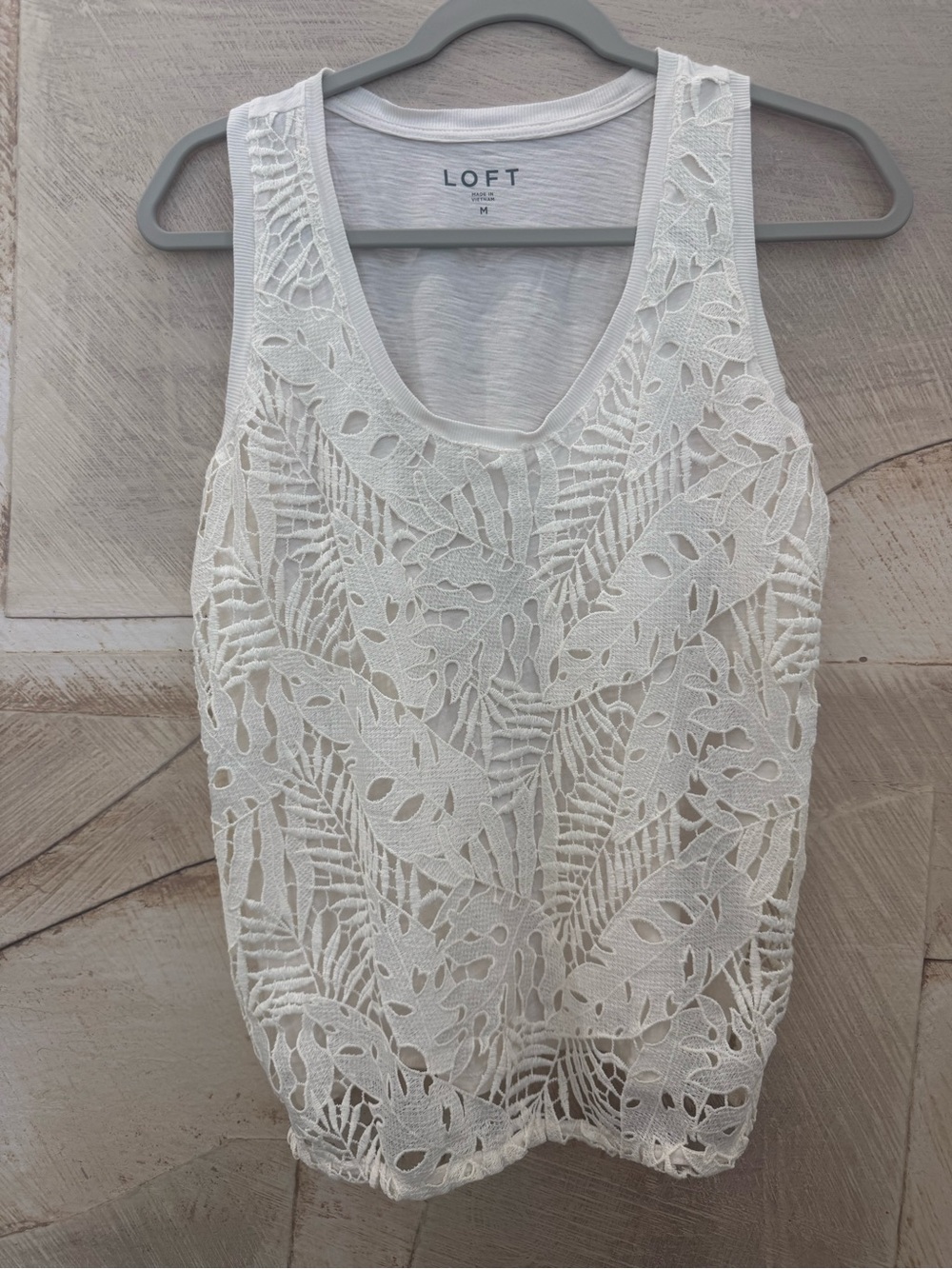 LOFT White Lace Overlay Sleeveless Tank Top Blouse Medium